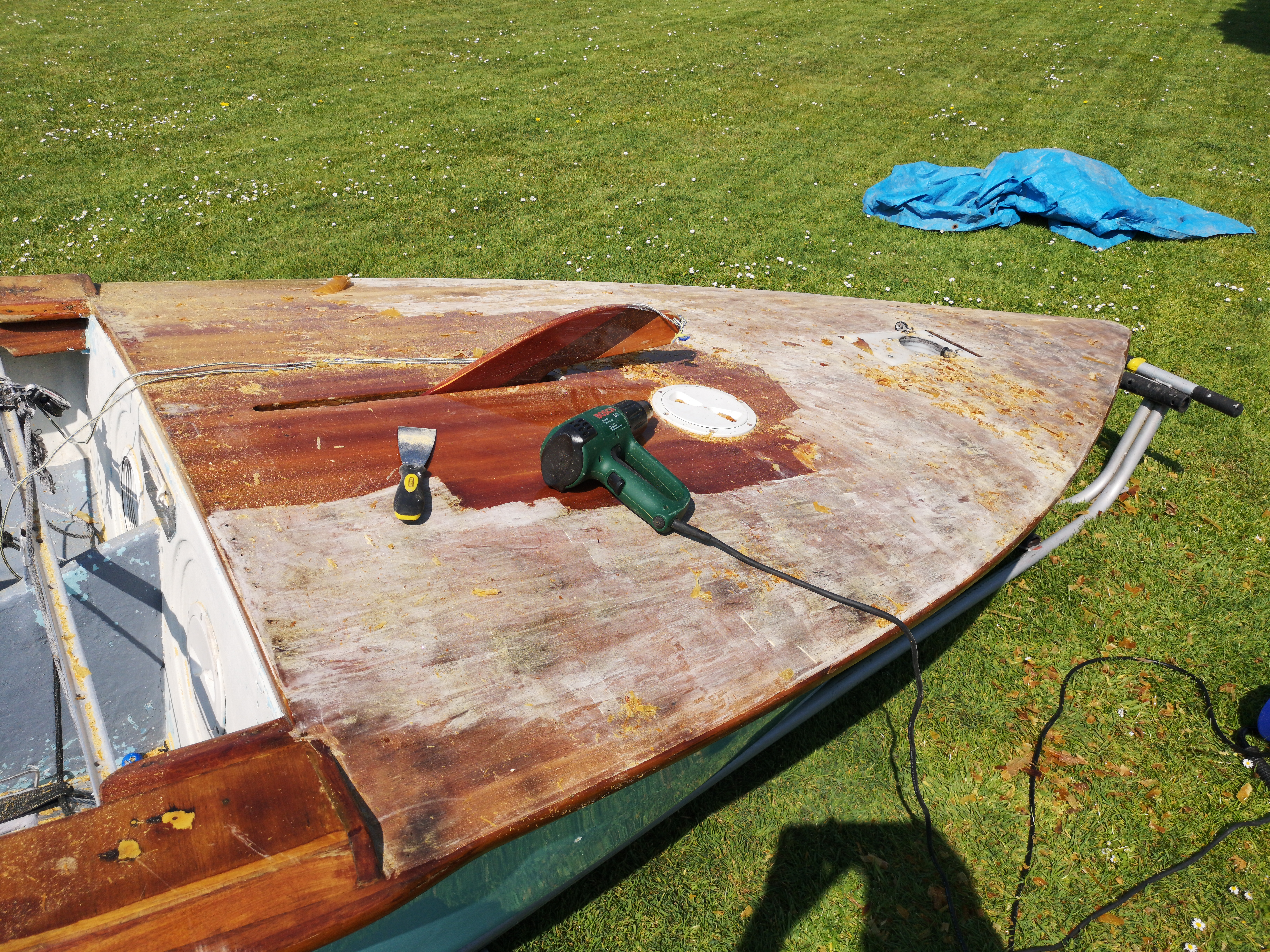 A heat gun helped remove particularly stubborn varnish.